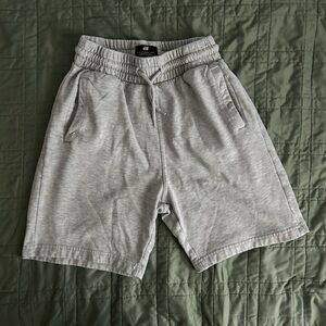 Men's H&M grey sweat-shorts size Small